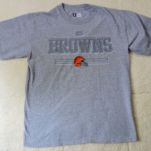 Cleveland Browns Gray Tee w/ Embroidered Helmet Md